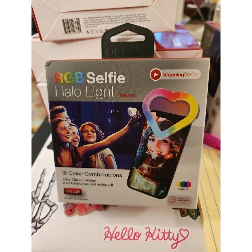 New! RGB Selfie Light ~ HEART SHAPED ~ 18 Color Combinations Cell Phone Light